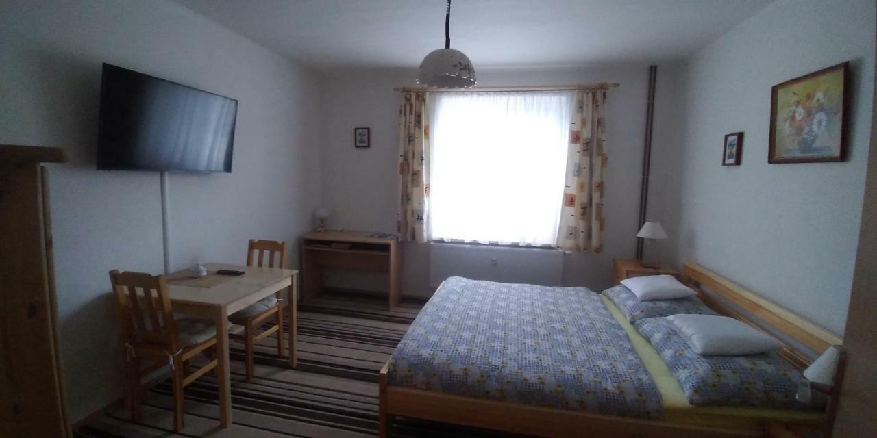Apartman U Potoka Sadov 외부 사진